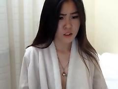 sexy korean girl squirts on cam